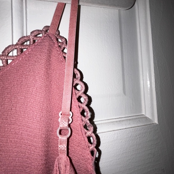 Crotchet lace pink romper. - Picture 8 of 9